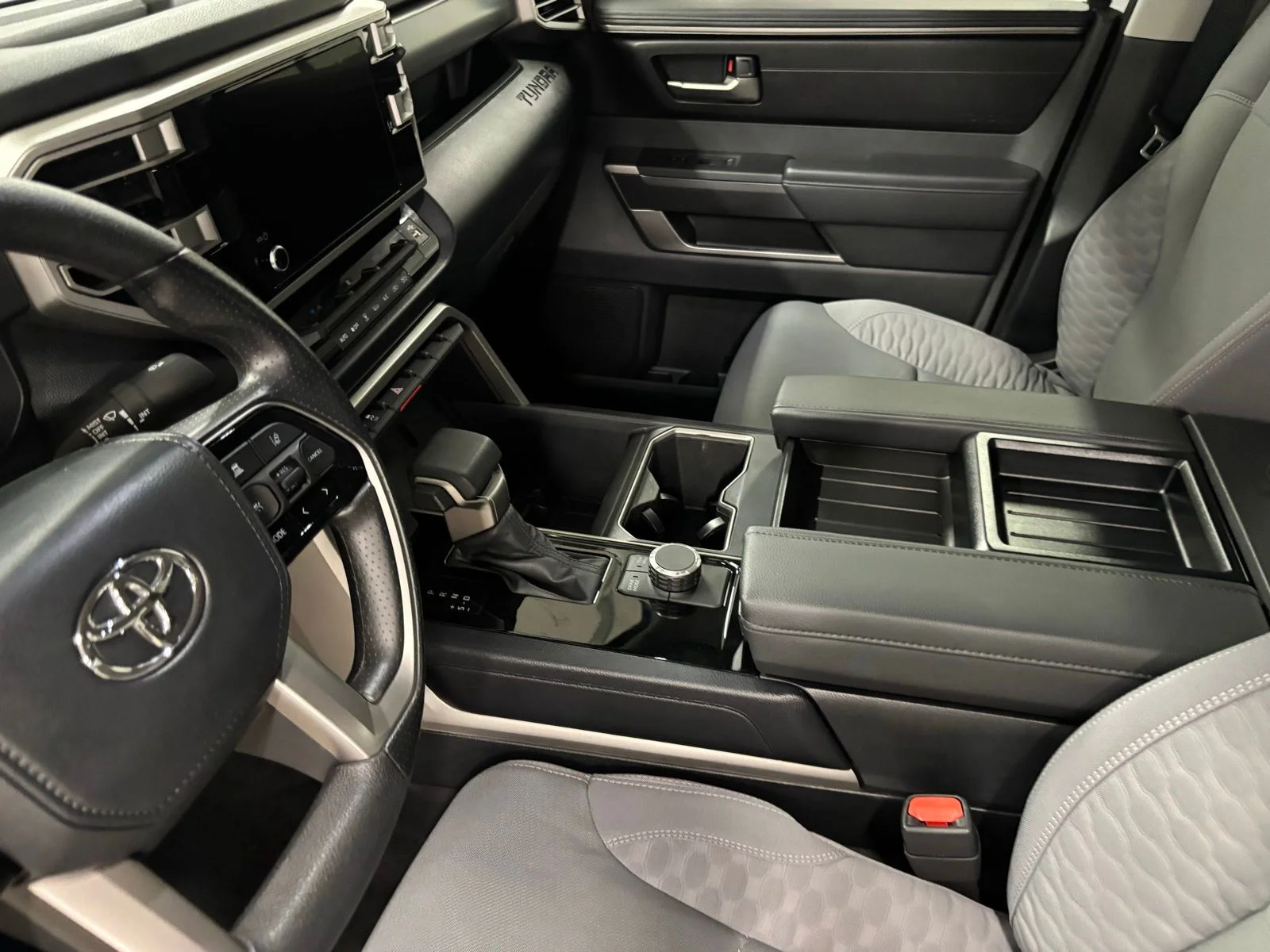 Used 2024 White Toyota SR5 image 16