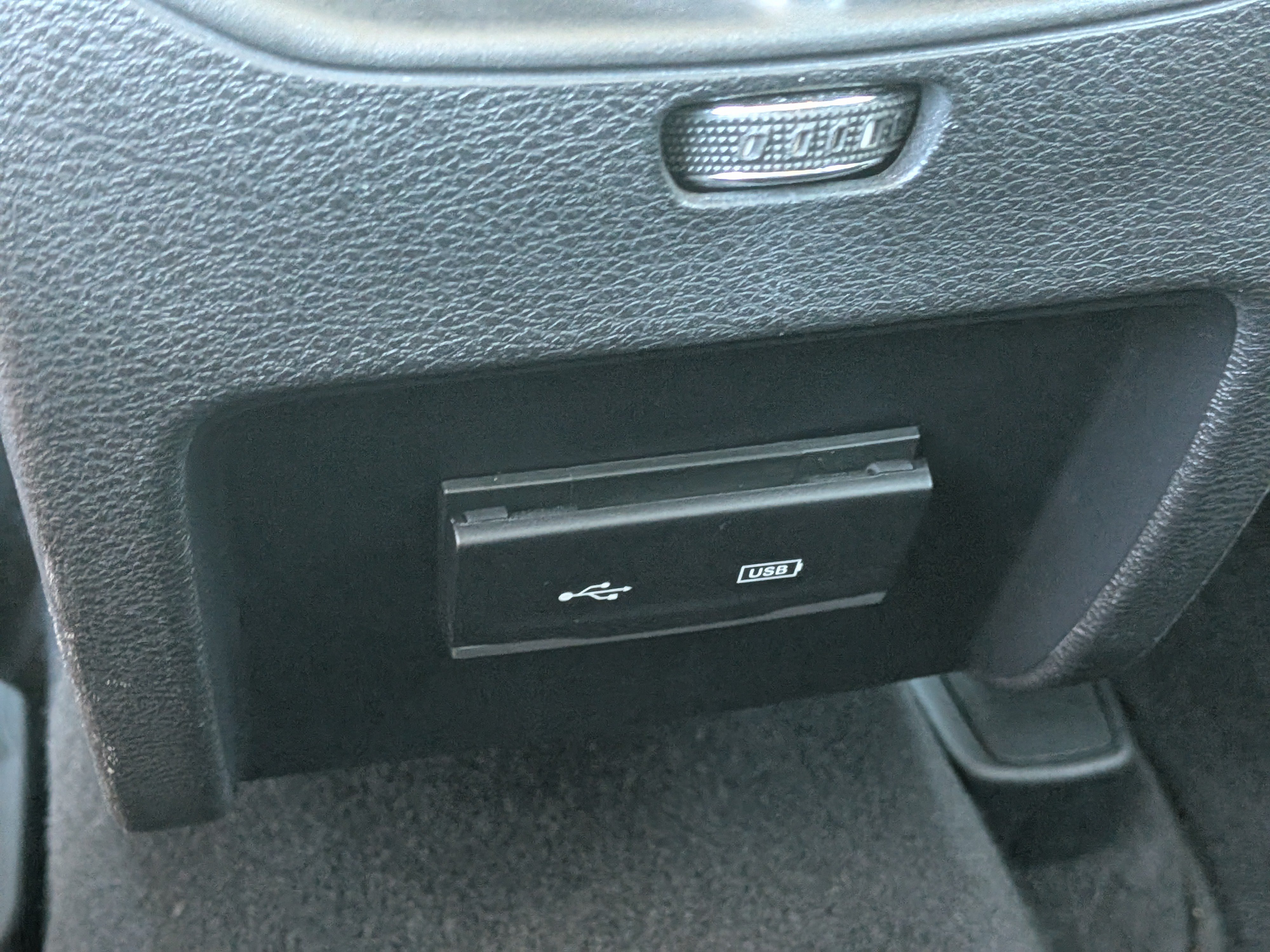 2019 Jeep Cherokee Latitude Plus - Photo 16