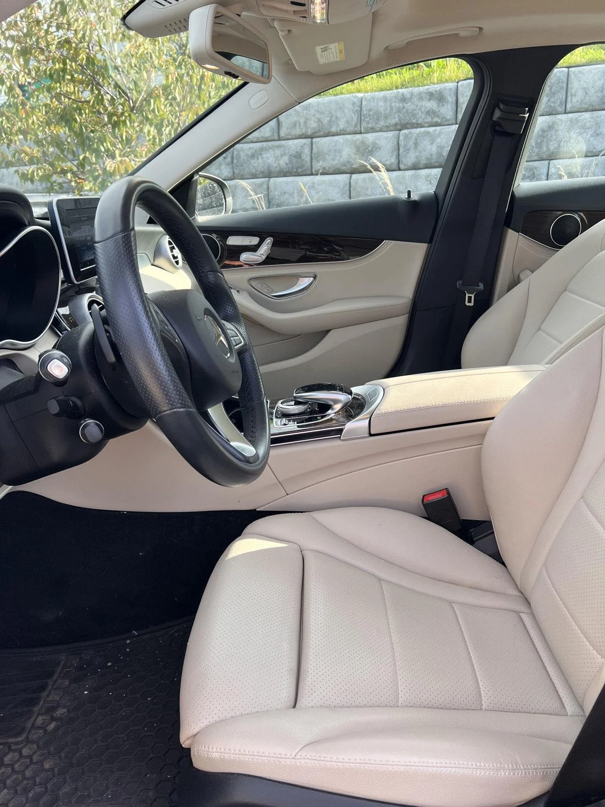 Used 2016 Black Mercedes-Benz C 300 image 10