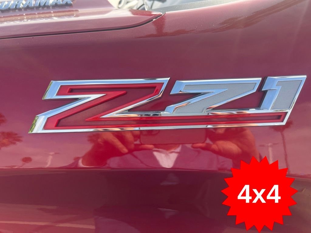 Used 2022 Red Chevrolet RST image 46