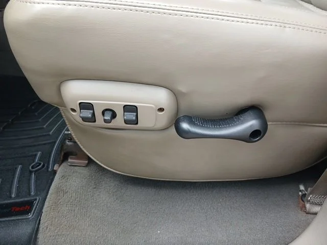 Used 2007 White Dodge Laramie image 41