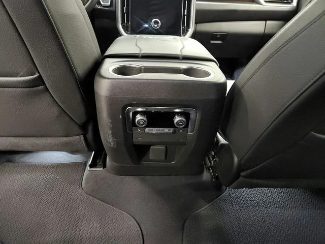 Used 2025 Black GMC Denali image 26