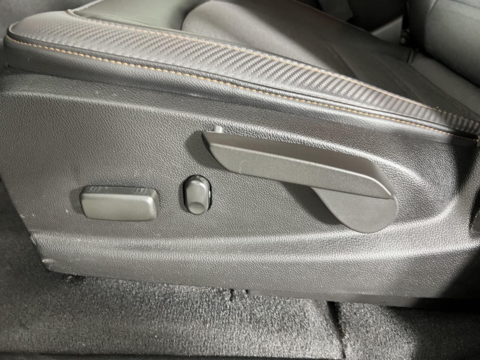 Used 2021 Satin Steel Metallic GMC 4WD AT4 w/Cloth image 13
