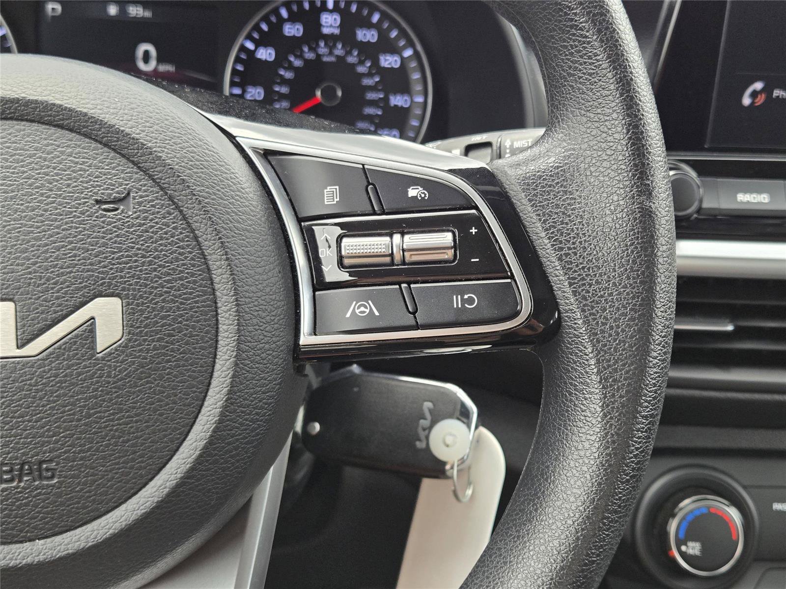 Used 2024 Snow White Pearl Kia LXS image 22