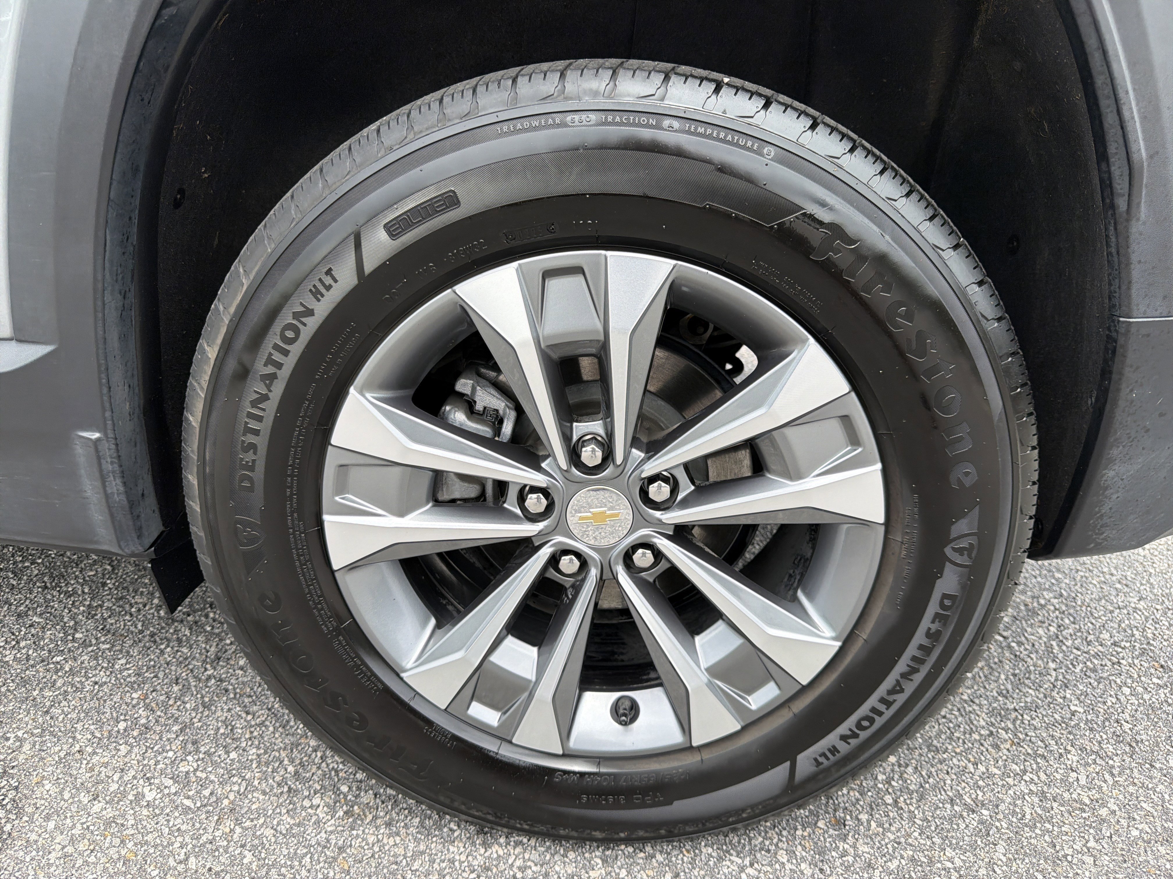 Used 2025 Sterling Gray Metallic Chevrolet LT image 30
