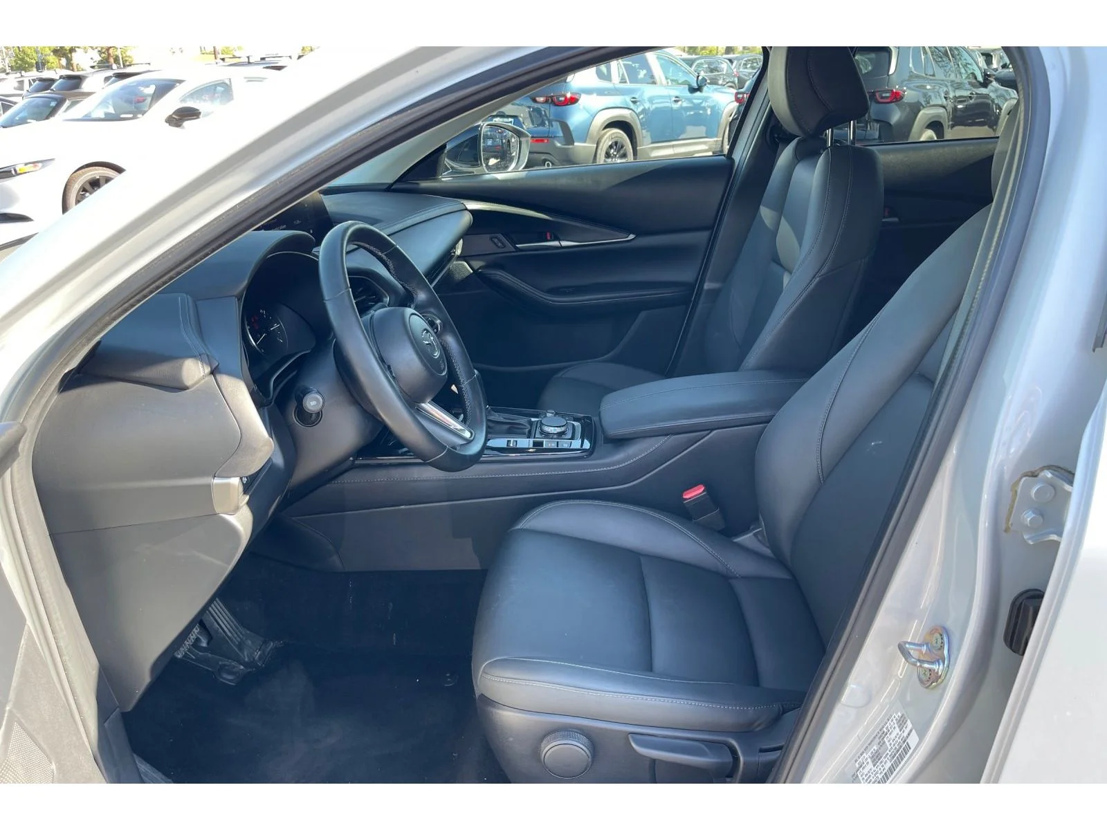 Used 2024 CERAMIC Mazda Select image 11