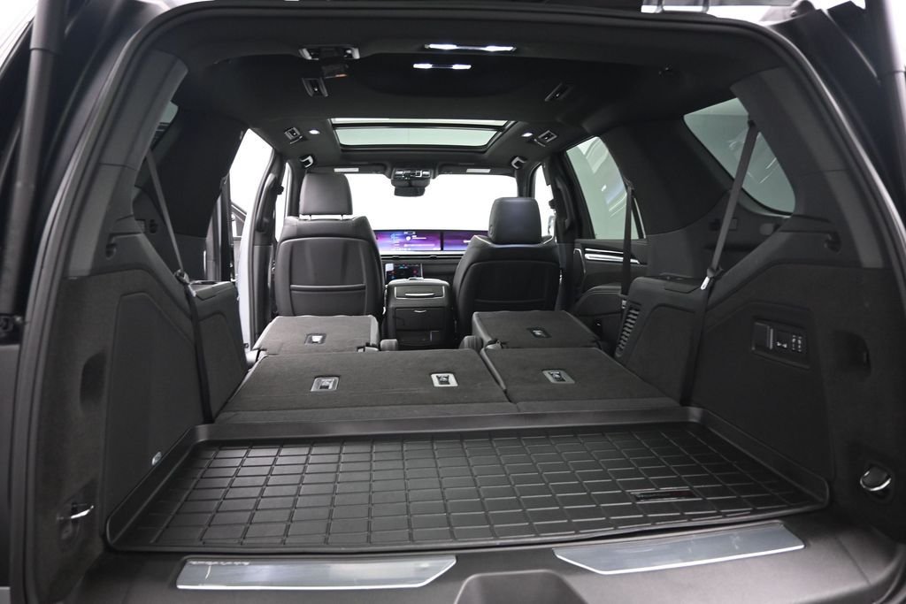 Used 2025 Silver Cadillac Premium Luxury image 27