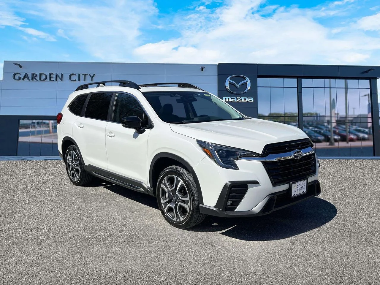 Used 2025 Crystal White Pearl Subaru Limited 7-Passenger image 1