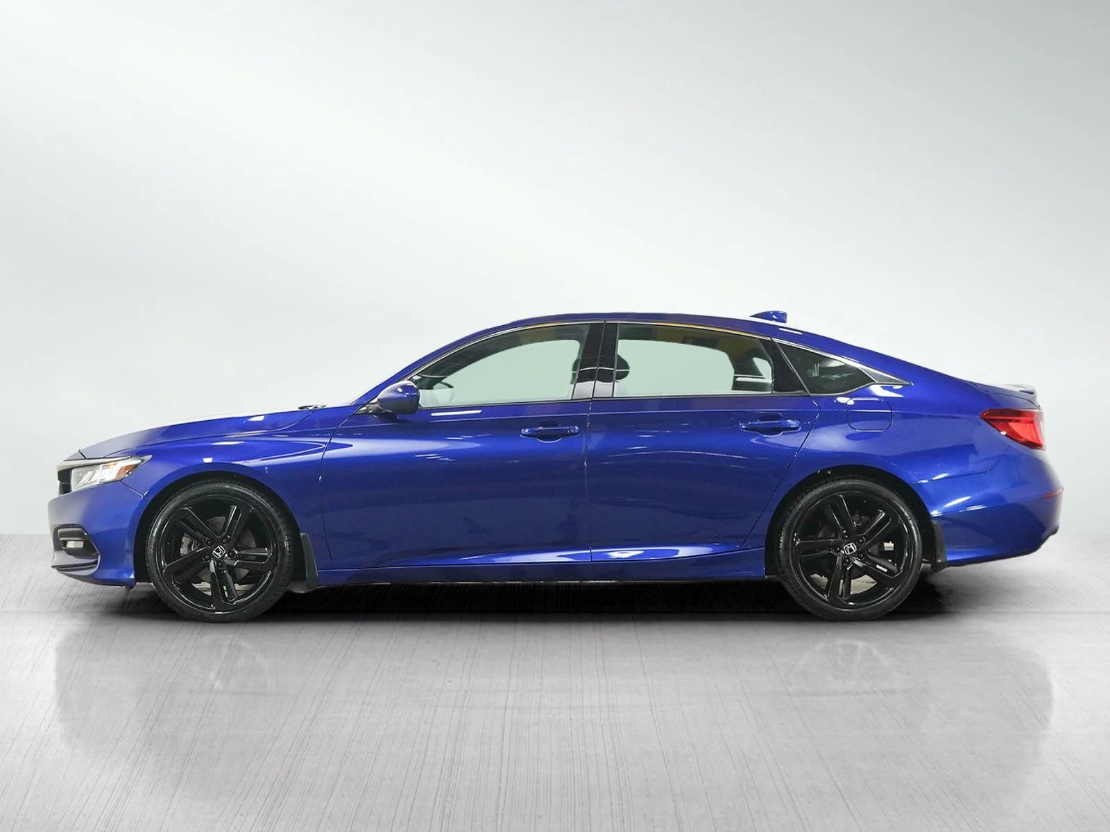 Used 2019 Honda Accord Sport with VIN 1HGCV1F37KA045960 for sale in Burnsville, Minnesota