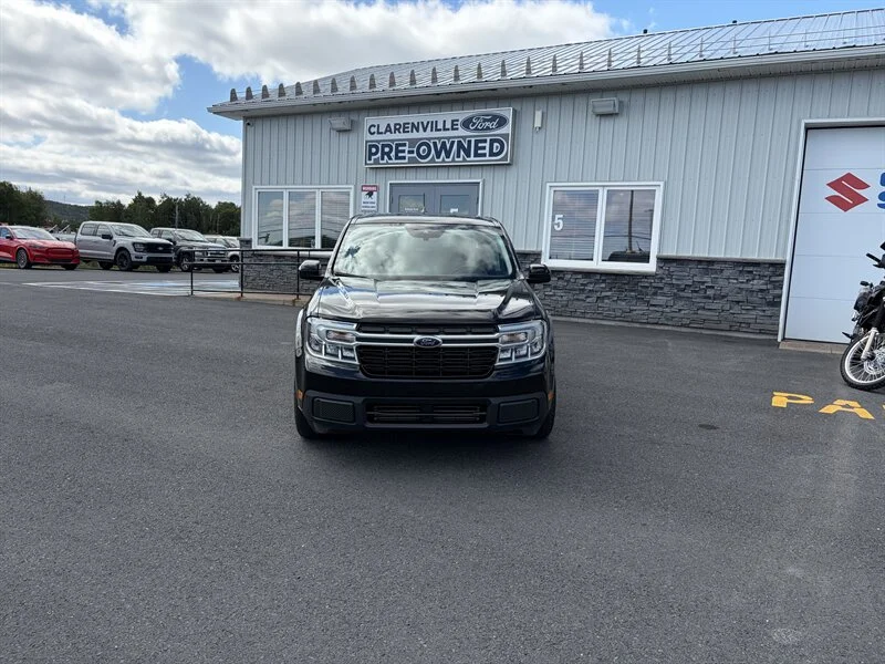 Used 2022 Black Ford Lariat image 1