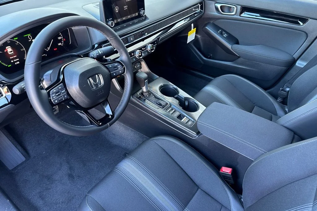 New 2026 Urban Gray Pearl Honda Sport image 10