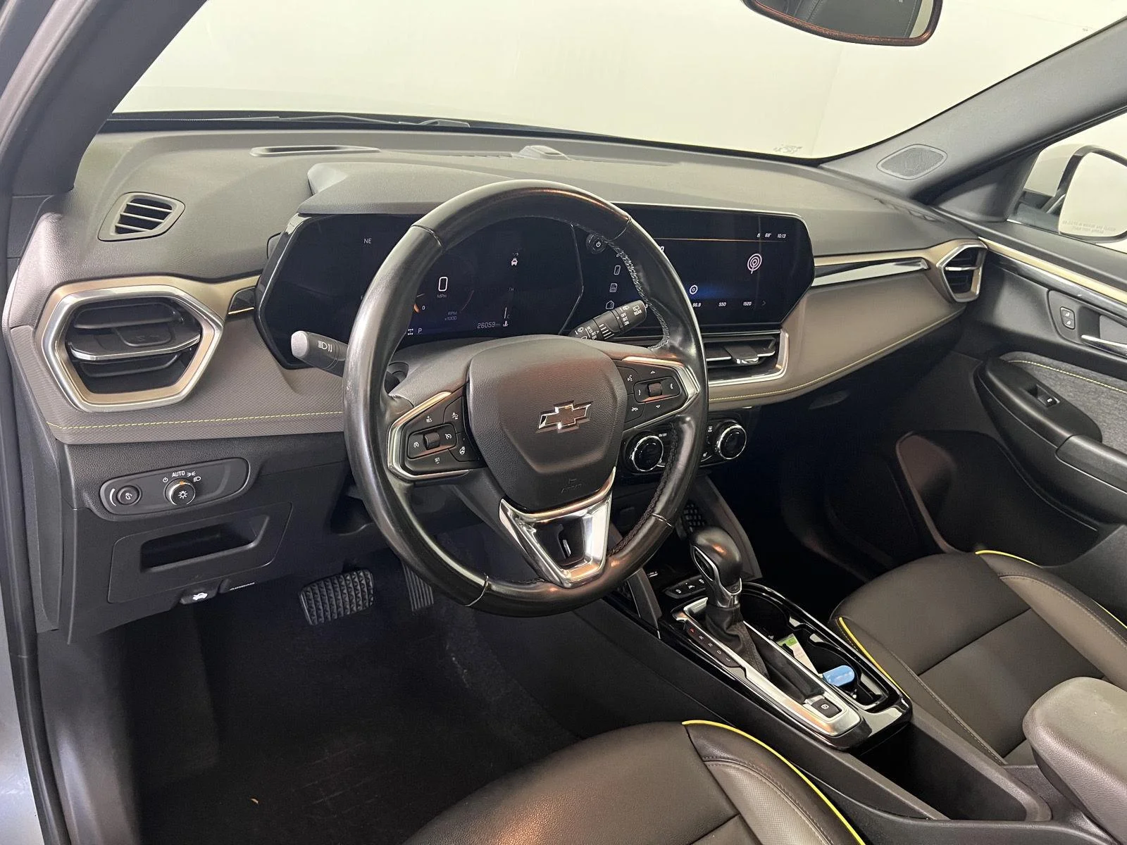 Used 2024 Sterling Gray Metallic Chevrolet ACTIV image 4