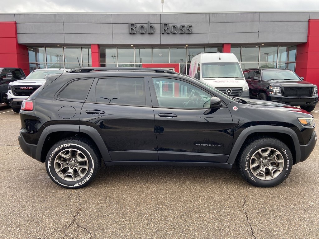2022 Jeep Cherokee Trailhawk