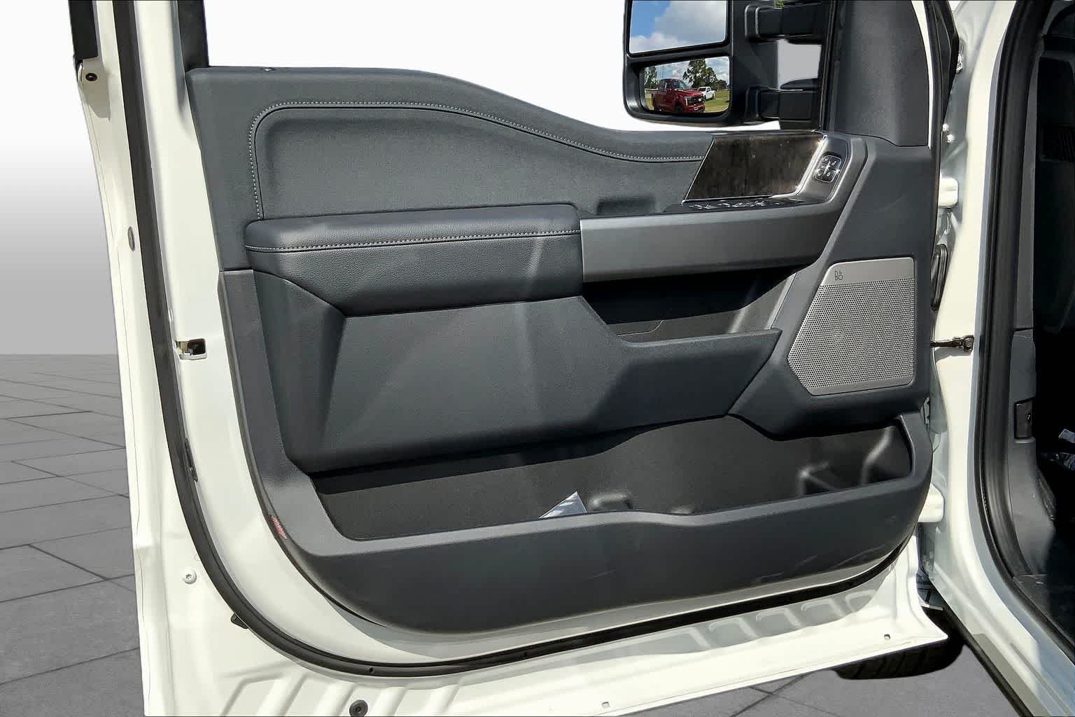 2026 Ford F-350 Super Duty Lariat - Photo 10