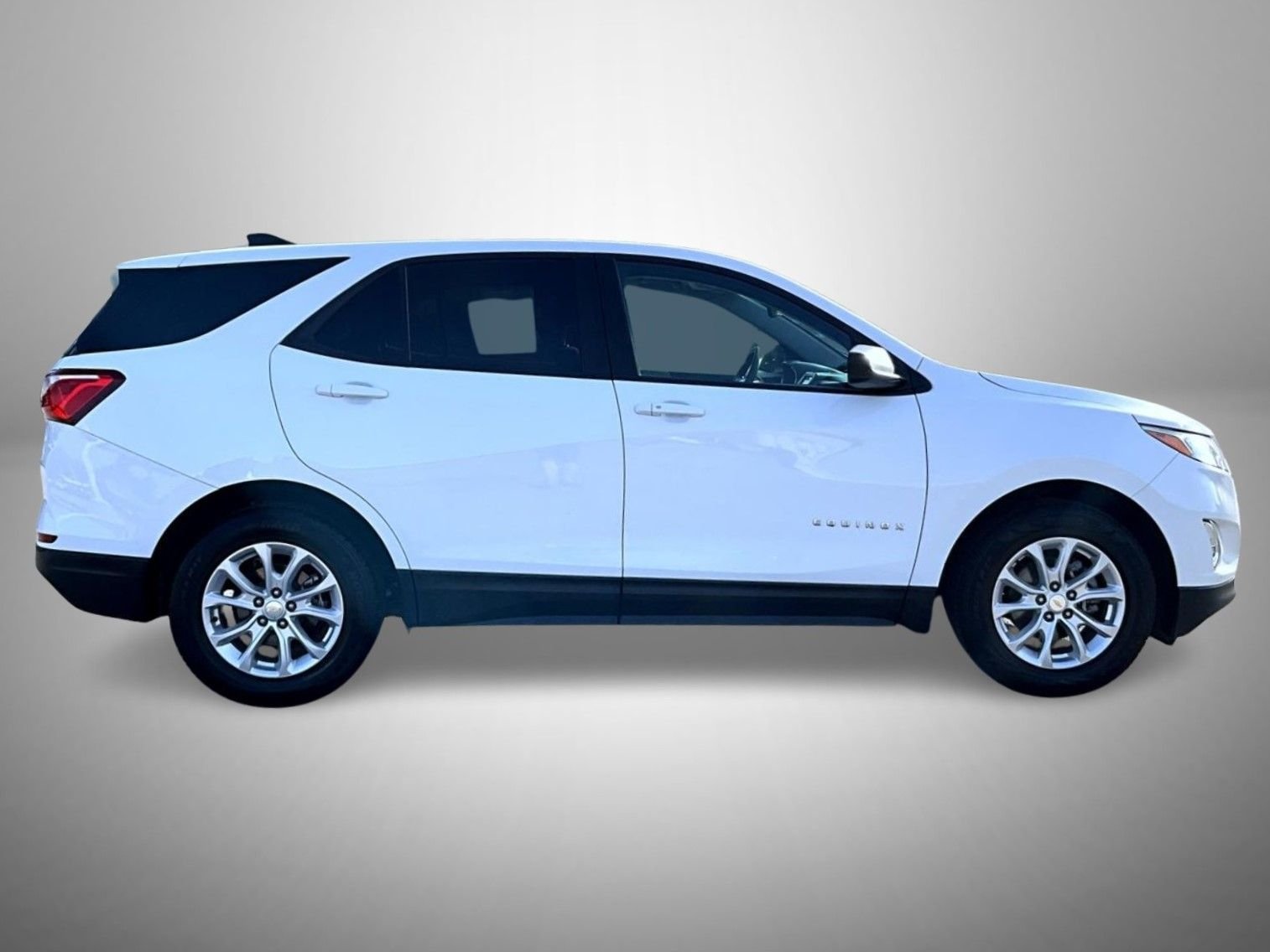 Used 2021 White Chevrolet LS image 4