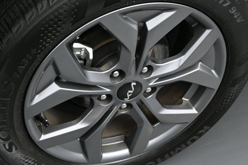 Certified Used 2024 Steel Gray Kia S image 21