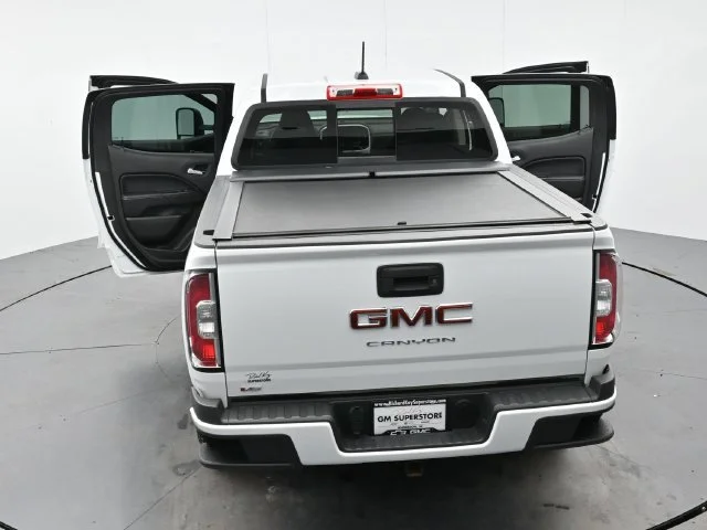 Used 2022 SUMMIT WHITE GMC 2WD Elevation image 40
