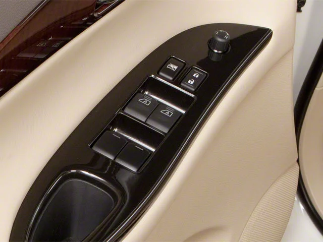 Used 2010 Black Obsidian INFINITI Journey image 22