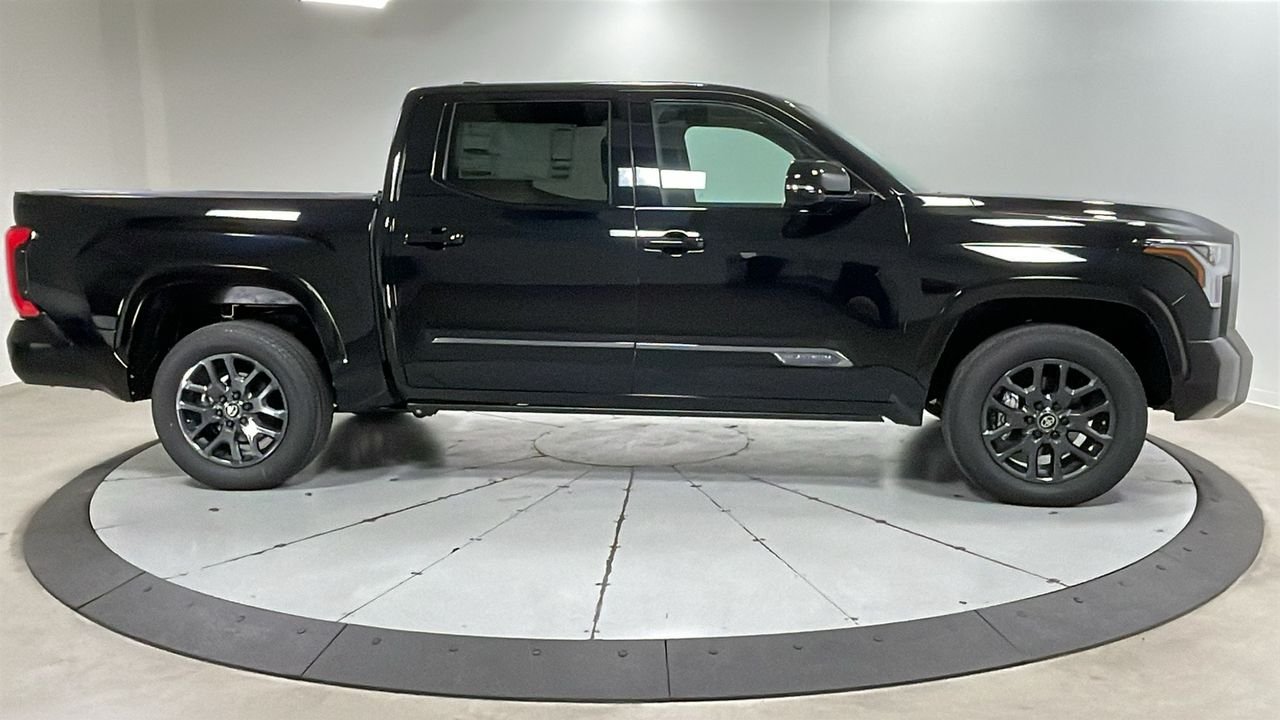 2026 Toyota Tundra Platinum - Photo 6