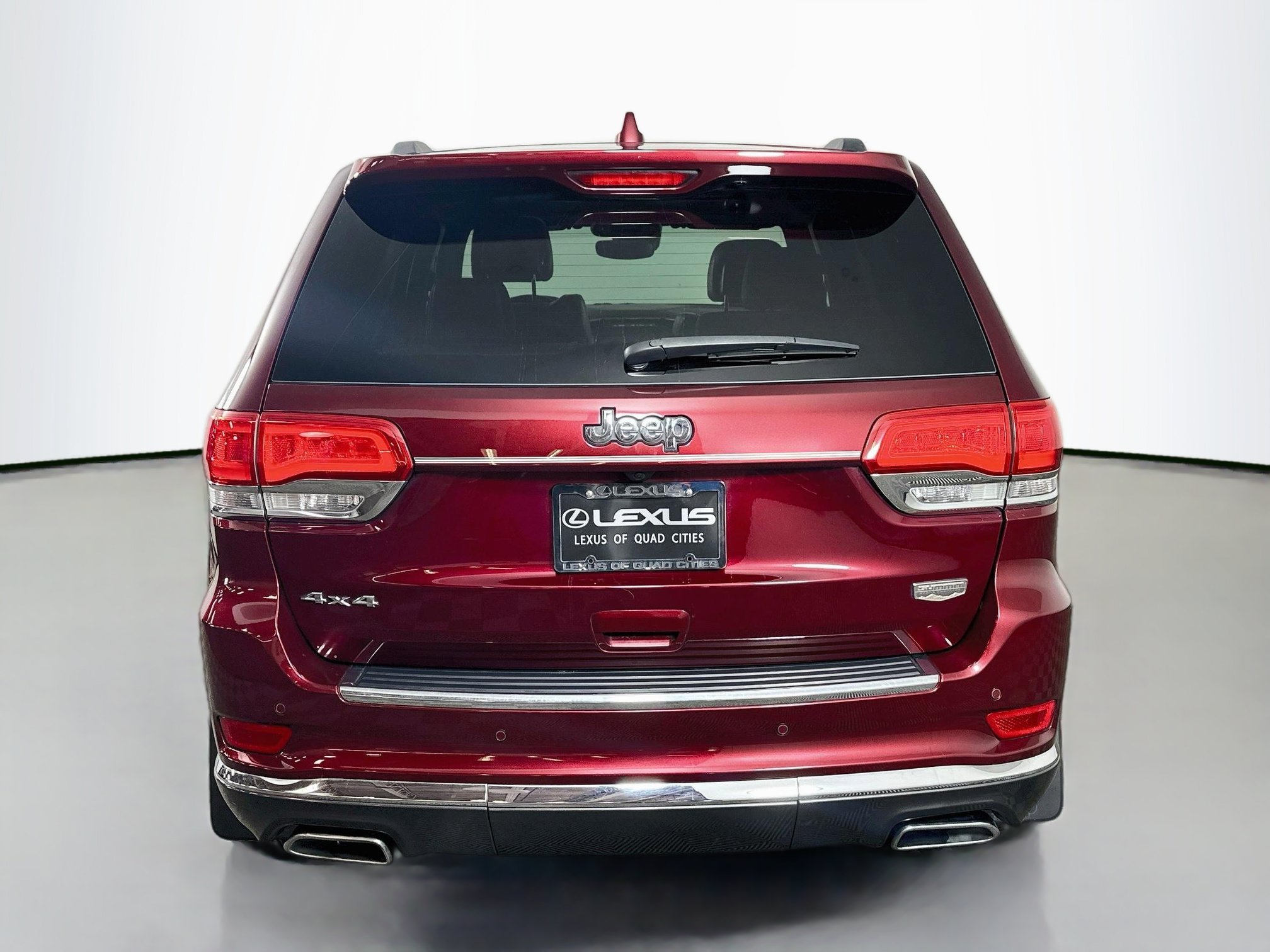 Used 2017 Velvet Red Pearlcoat Jeep Summit image 6