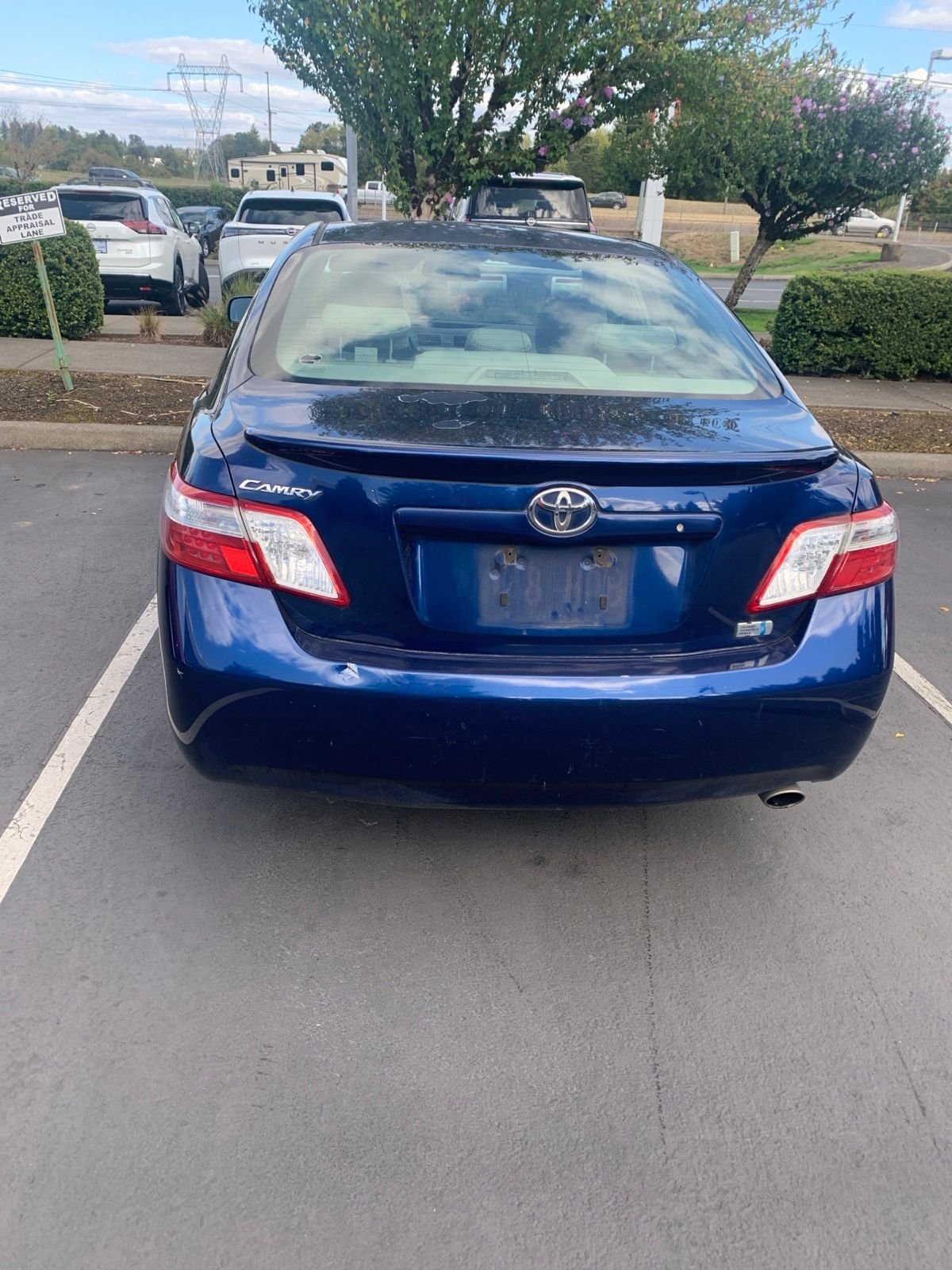 Used 2009 Blue Ribbon Metallic Toyota Base image 1