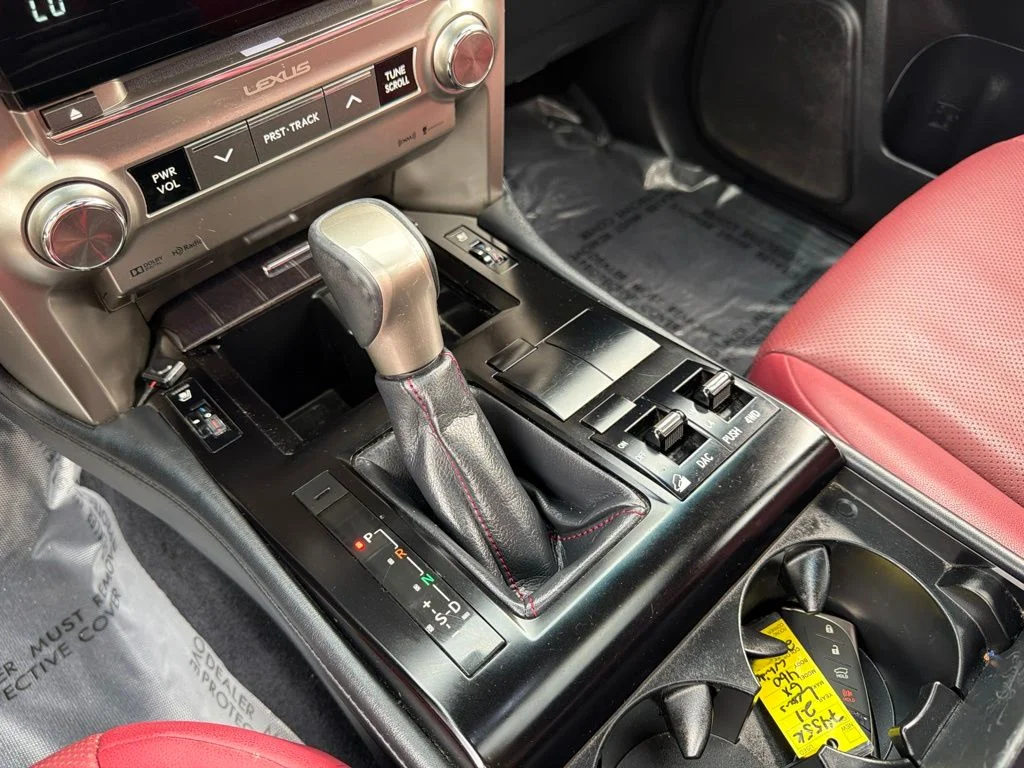 Used 2021 White Lexus 460 image 40