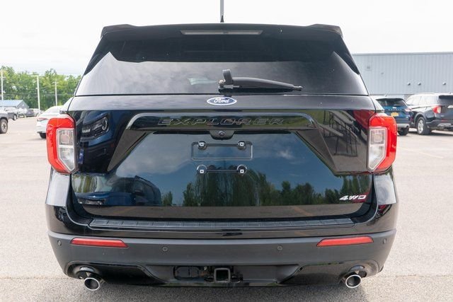 Used 2022 Black Ford ST-Line image 7