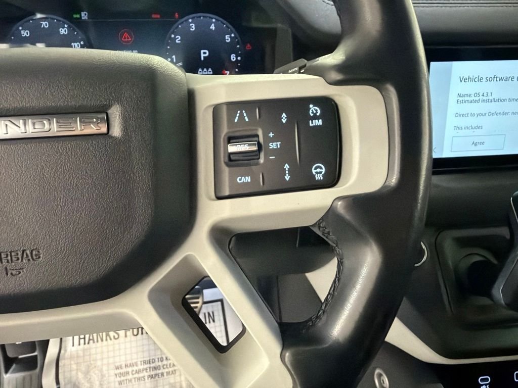 Used 2023 Fuji White Land Rover SE image 13