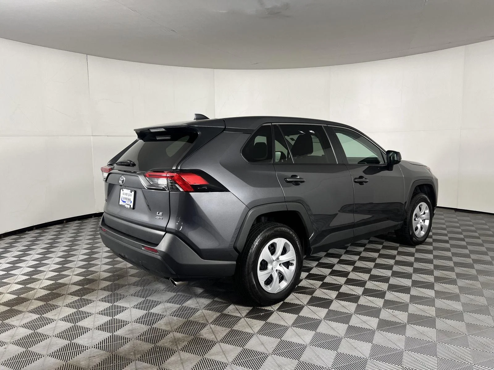 Used 2022 Magnetic Gray Metallic Toyota LE image 22