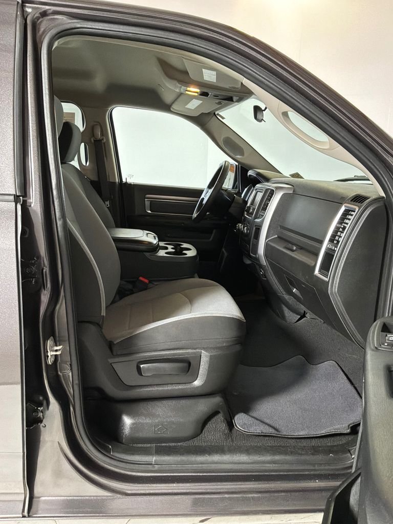 2024 RAM Ram 1500 Classic SLT - Photo 14