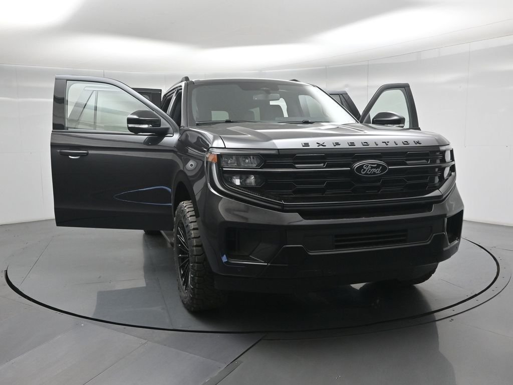 New 2026 Dark Matter Gray Metallic Ford Platinum image 29