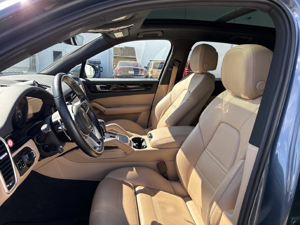 Used 2020 Blue Porsche Base image 3