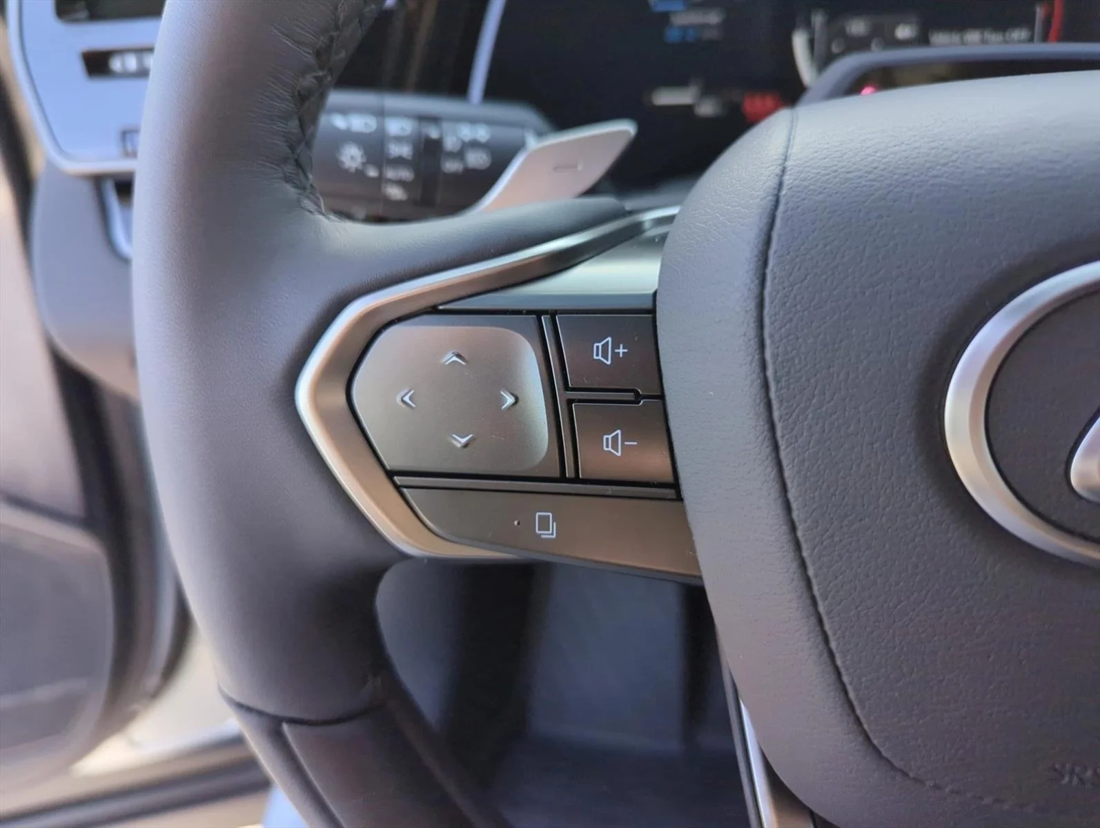 Used 2026 Iridium Lexus RX 350 Luxury image 16