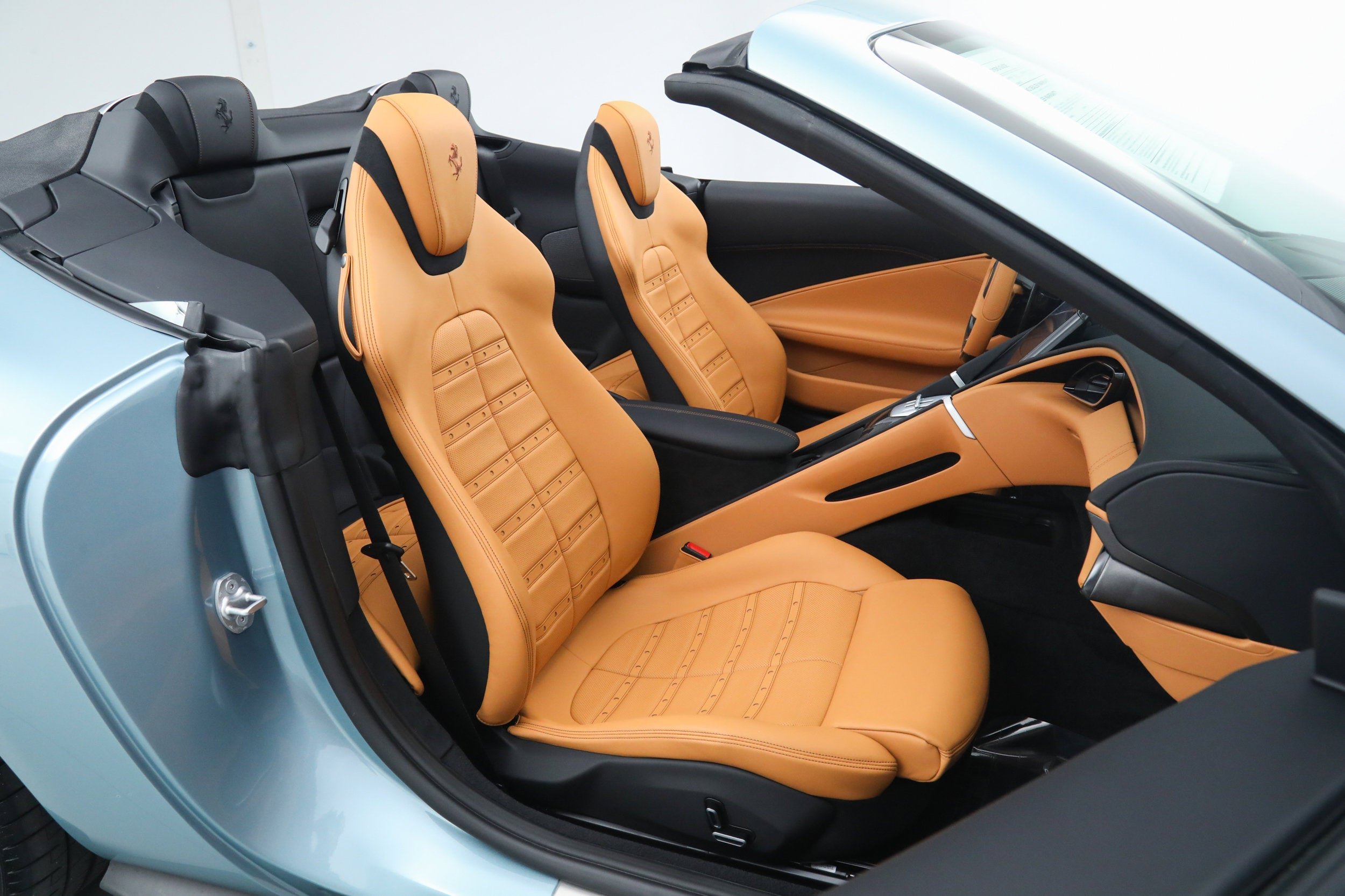 Certified Used 2025 Celeste Trevi Ferrari  image 23