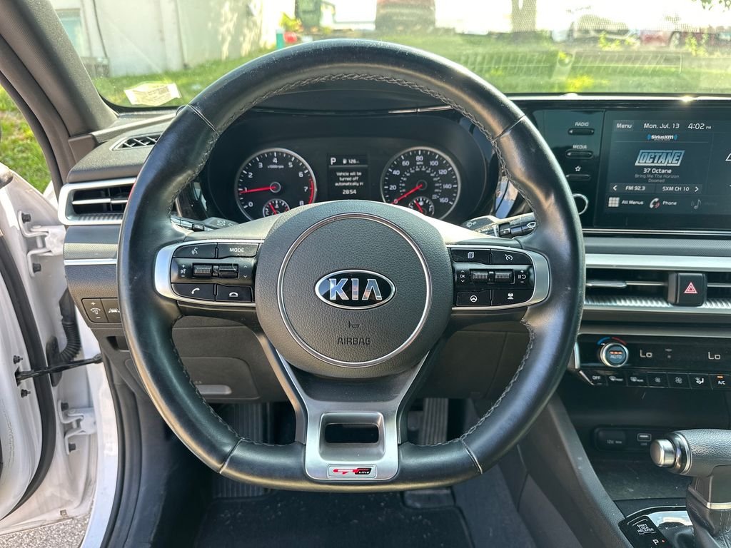 Used 2021 White Kia GT-Line image 13