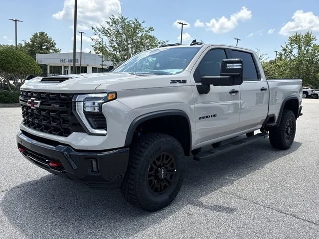 2026 Chevrolet Silverado 2500 HD ZR2 - Photo 7