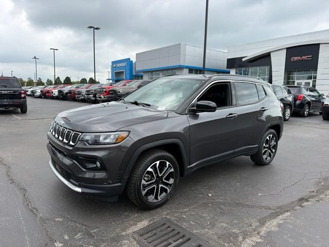 Used 2023 Gray Jeep Limited image 3