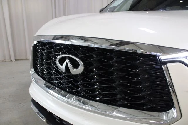 Used 2022 Black INFINITI Autograph image 35
