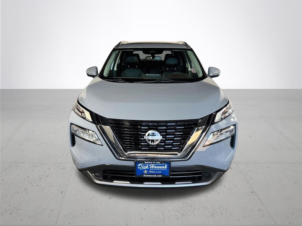 Used 2023 Gray Nissan SL image 3