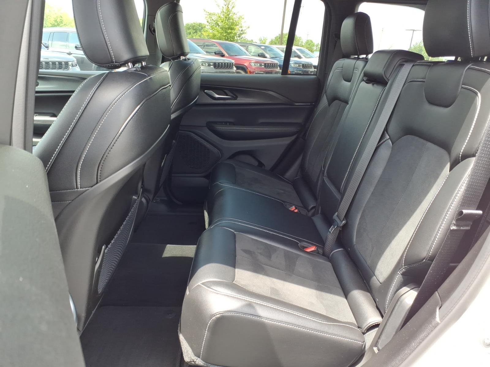 Used 2024 Bright White Clearcoat Jeep Altitude X image 19