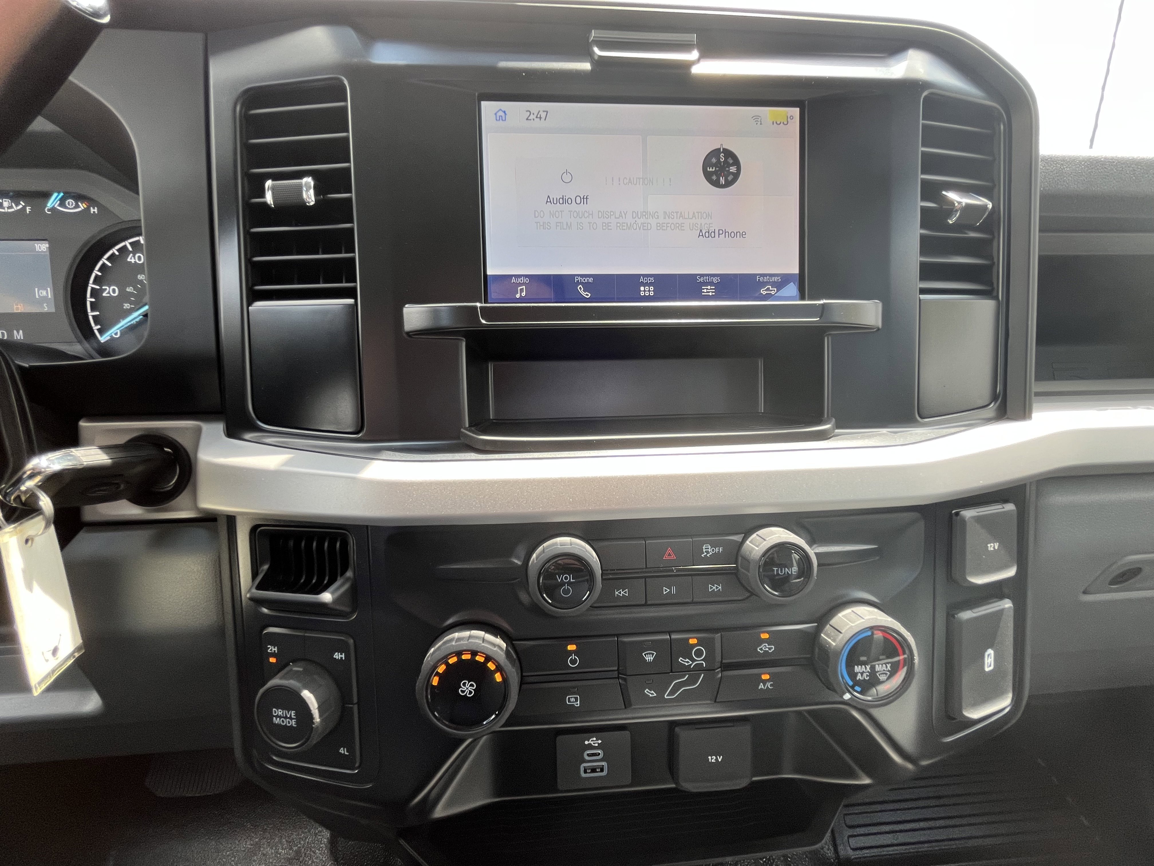 2025 Ford F-350 Super Duty Chassis Cab XL - Photo 17