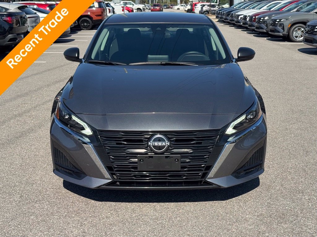 Used 2025 Gray Nissan 2.5 SV image 5