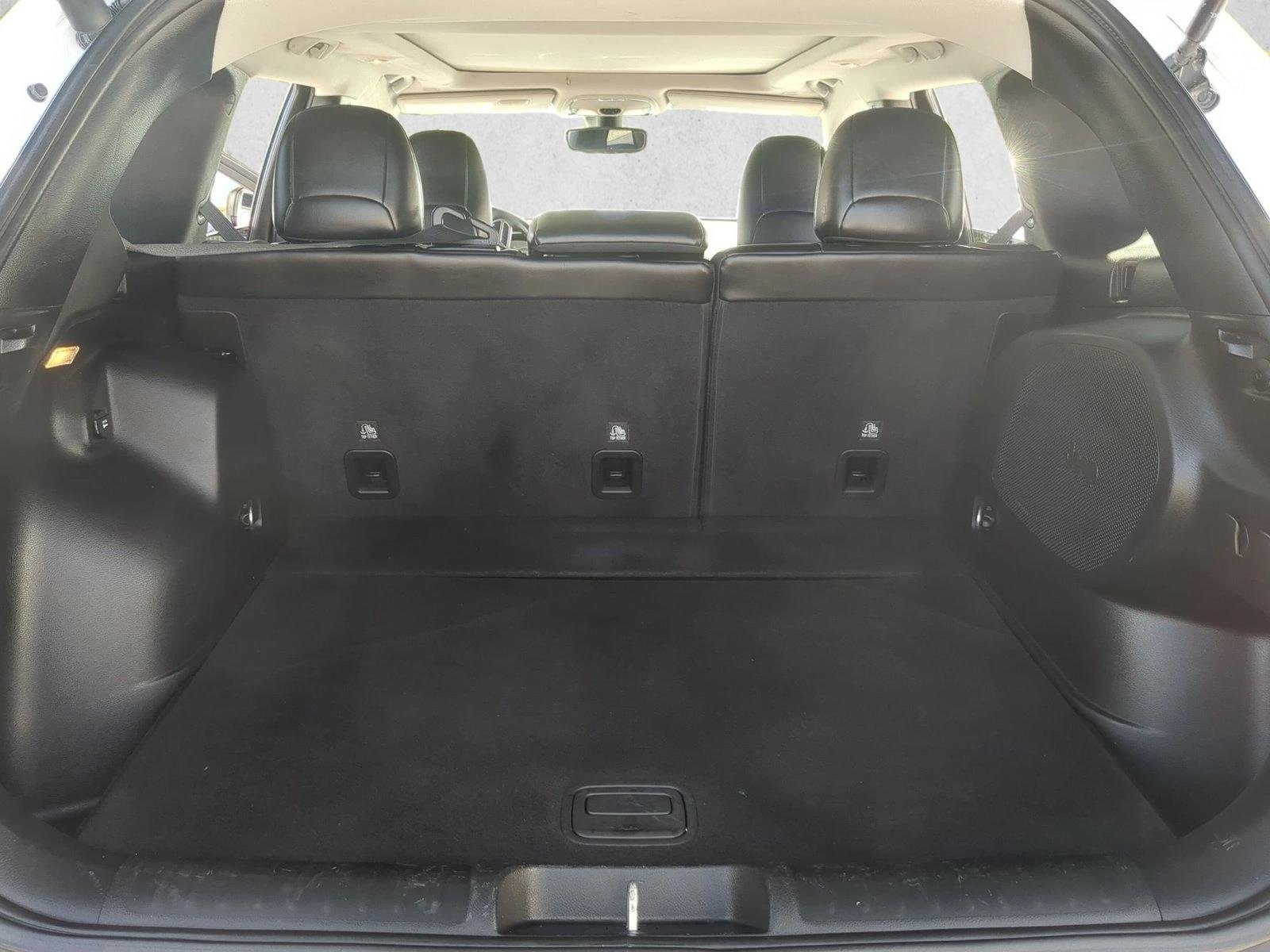 Used 2019 Bright White Clearcoat Jeep Limited image 26