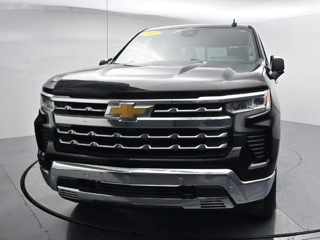 Used 2022 Black Chevrolet LTZ image 3