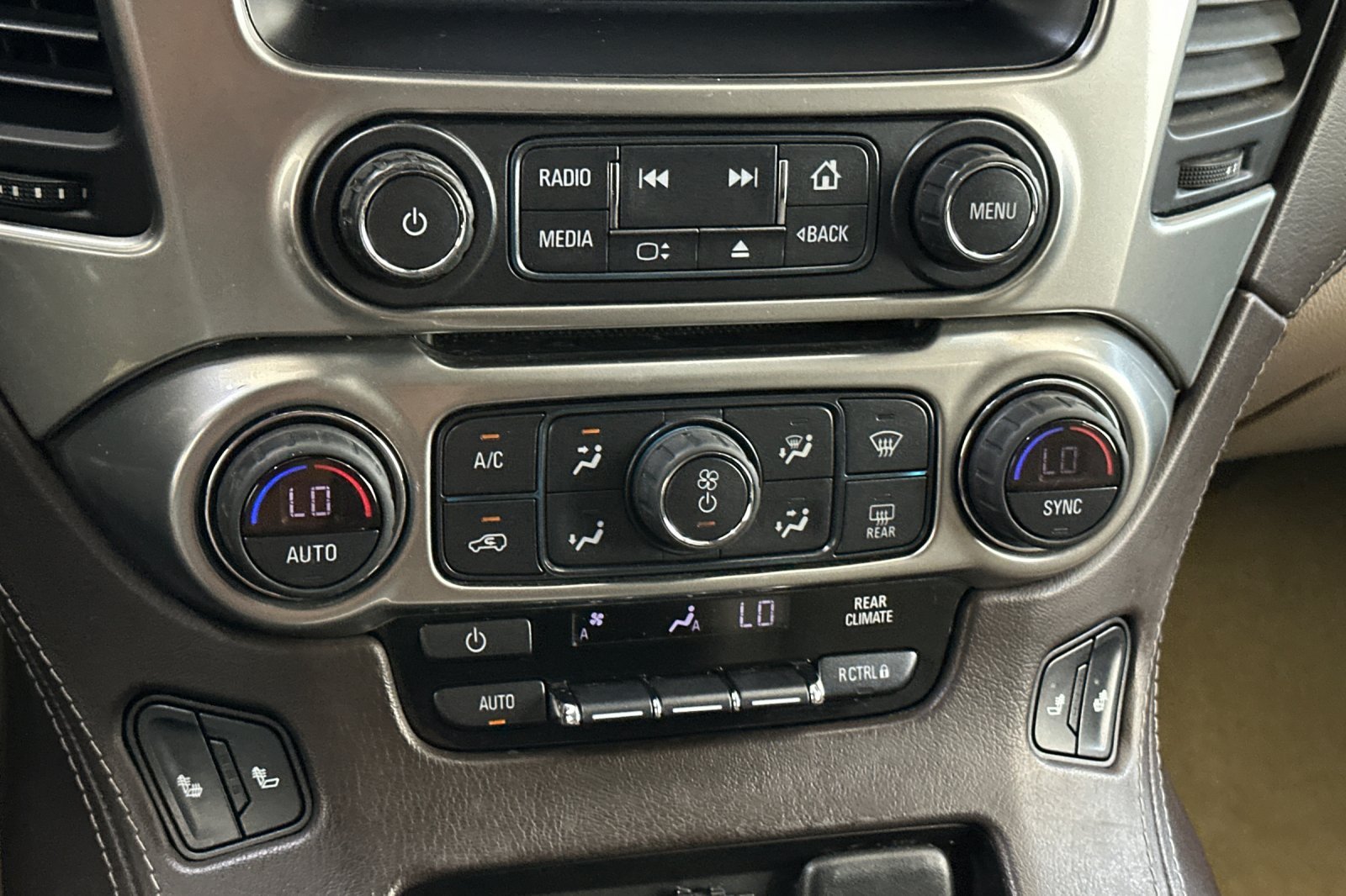 Used 2019 Gray Chevrolet LT image 22