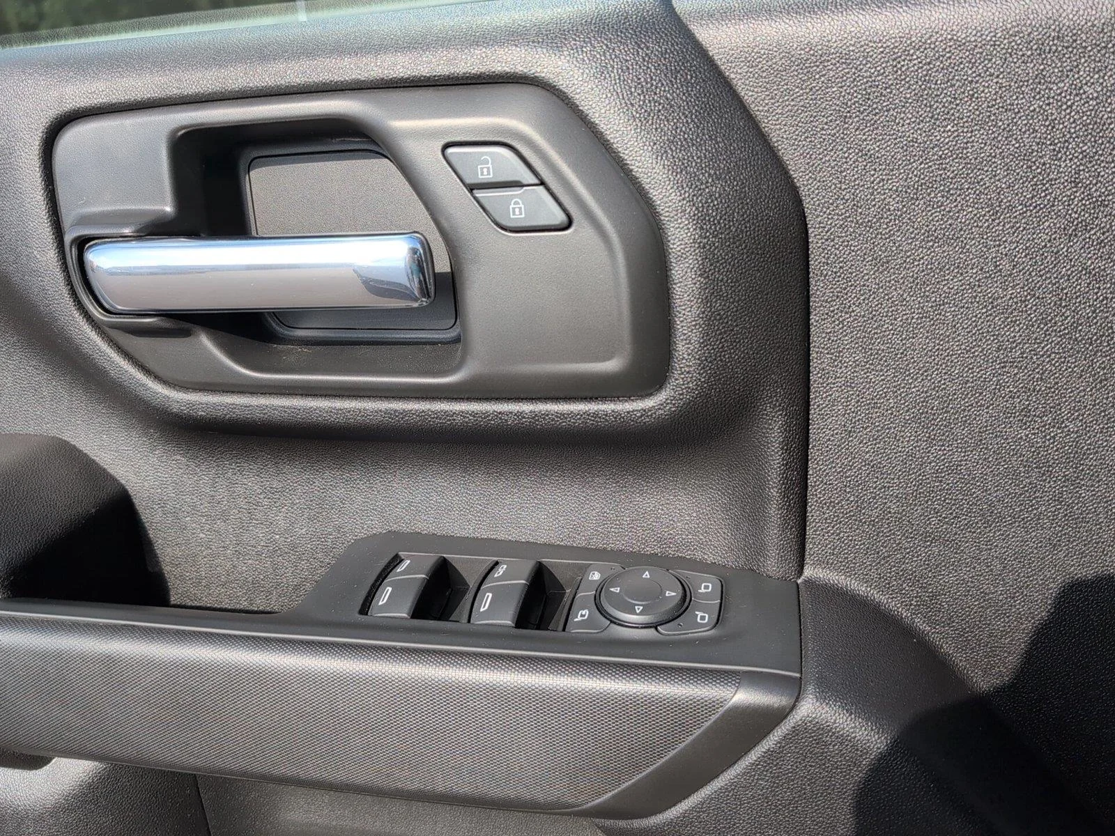 Used 2024 Summit White Chevrolet Custom image 17