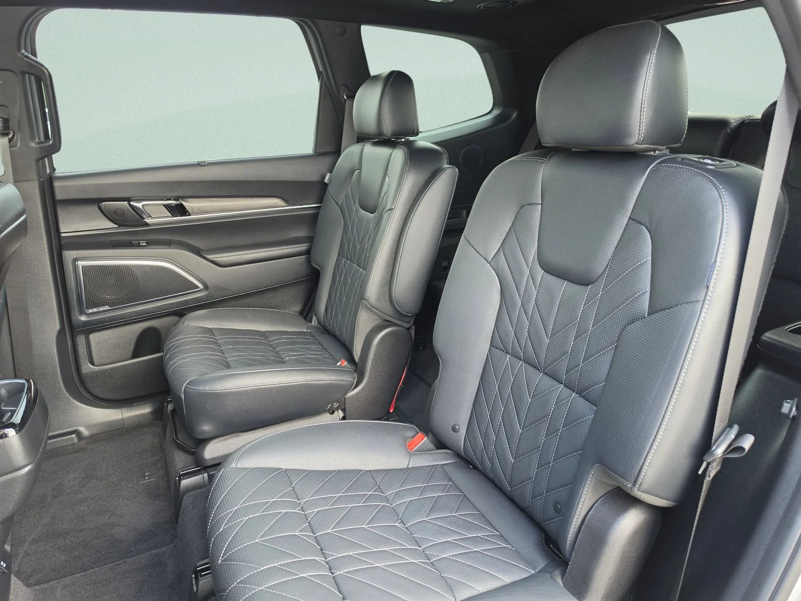 Used 2024 Gray Kia SX X-Line image 21