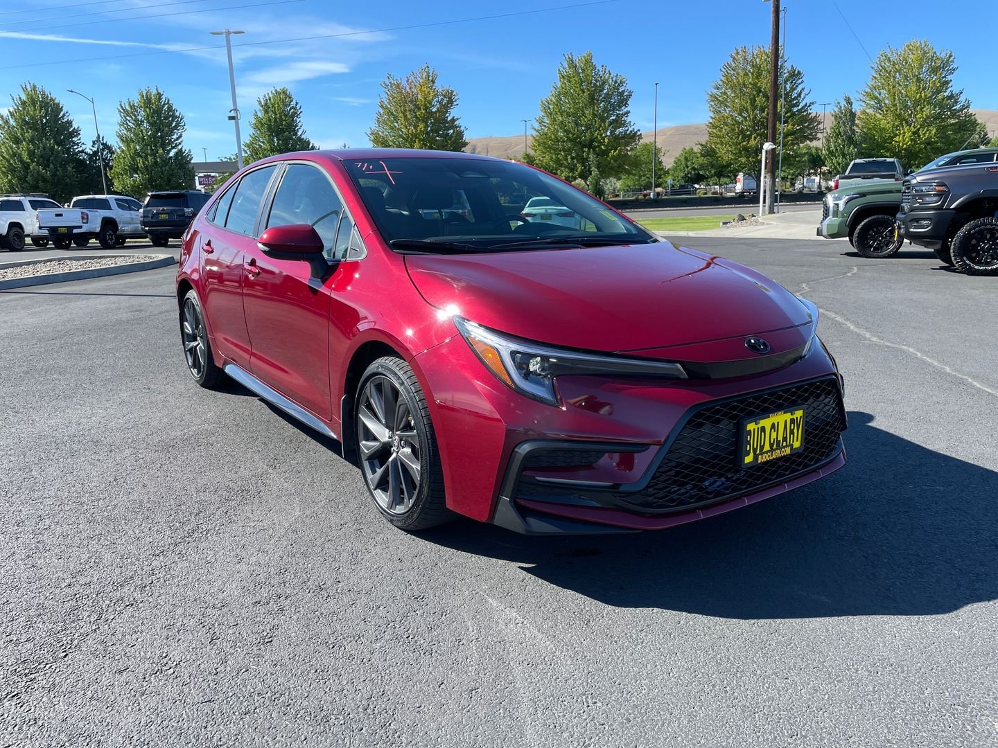 2025 Toyota Corolla SE CVT's photo