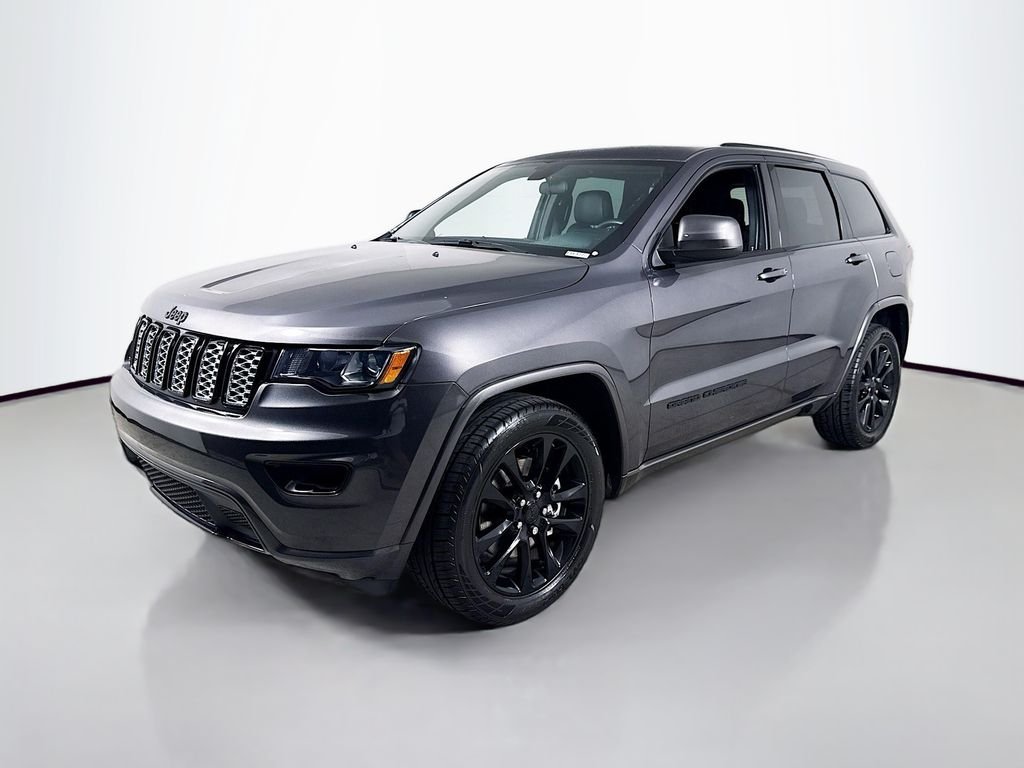 Used 2021 Granite Crystal Metallic Clearcoat Jeep Laredo X image 8