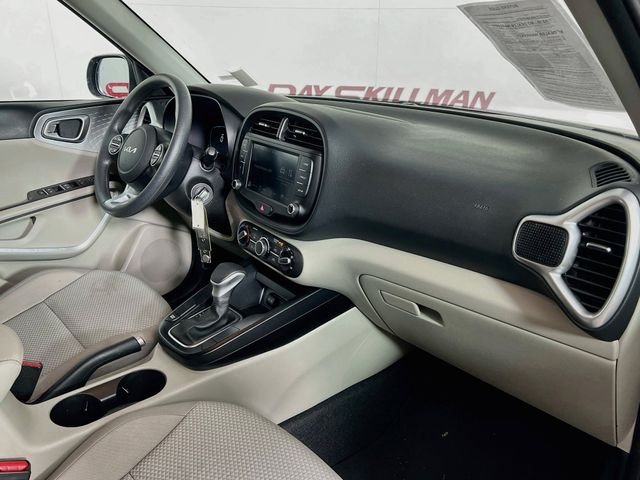 2025 Kia Soul LX - Photo 34